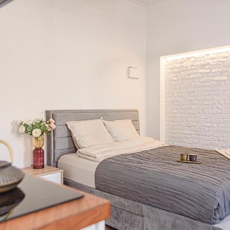 Welcoming Studio In Historic Vilnius With Free Parking By Urban Rent Apartamento Exterior foto