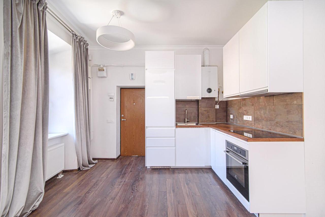 Welcoming Studio In Historic Vilnius With Free Parking By Urban Rent Apartamento Exterior foto