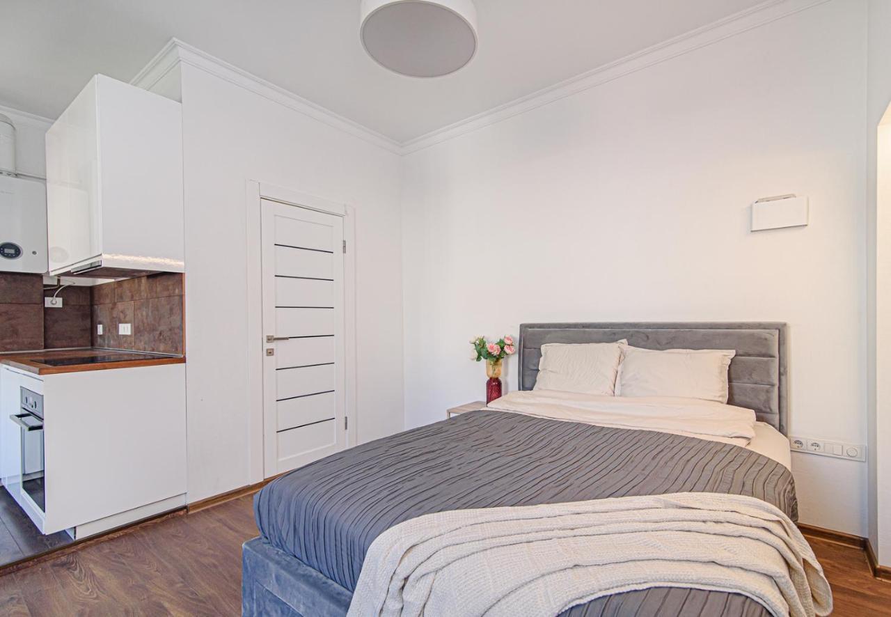 Welcoming Studio In Historic Vilnius With Free Parking By Urban Rent Apartamento Exterior foto