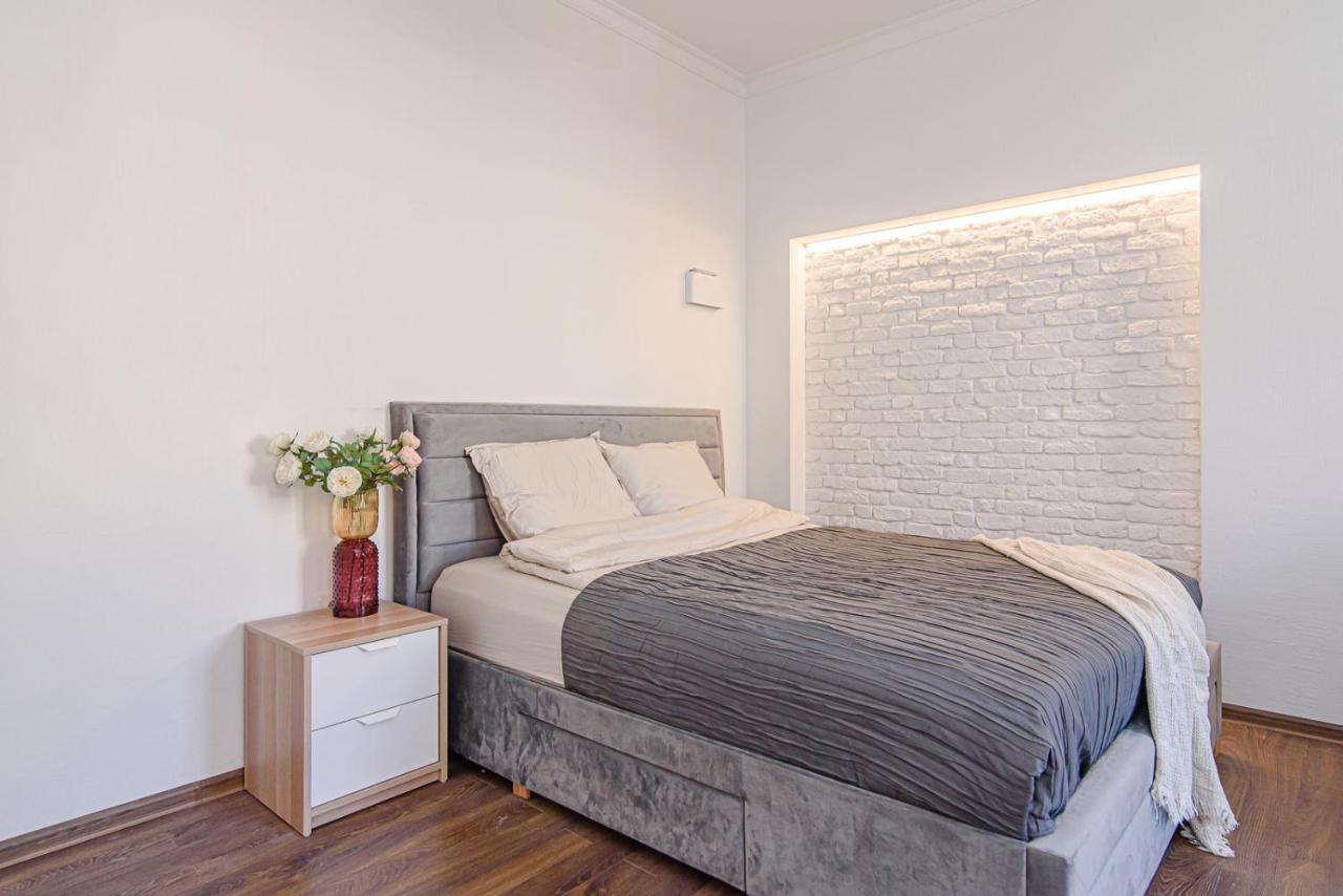 Welcoming Studio In Historic Vilnius With Free Parking By Urban Rent Apartamento Exterior foto